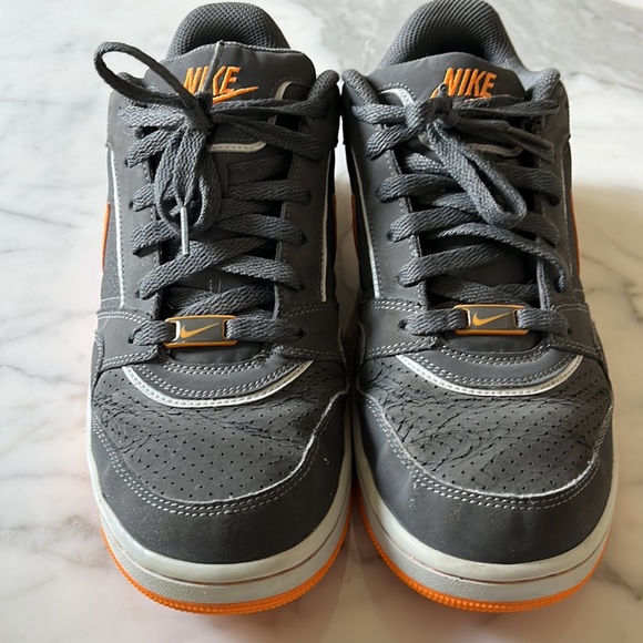 Nike Air Prestige III Grey and Orange - Picture 3 of 7